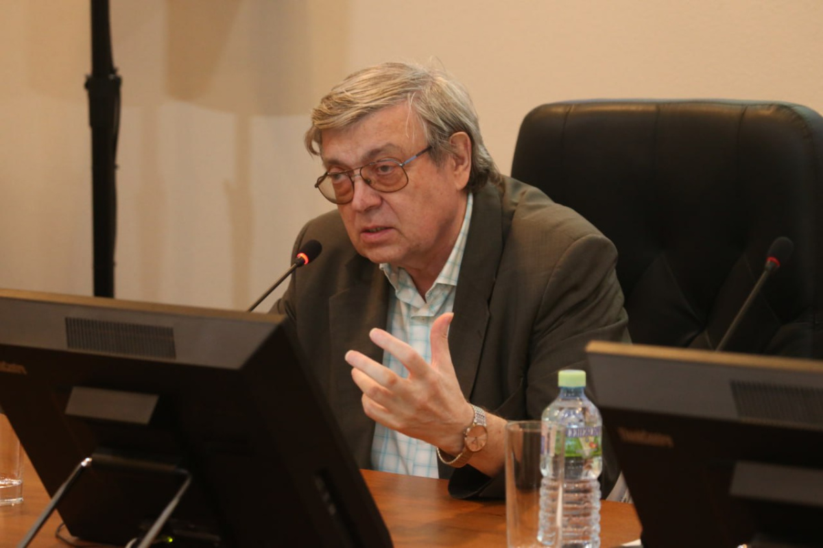 Профессор, педагог, наставник: юбилей Евгения Фролова!