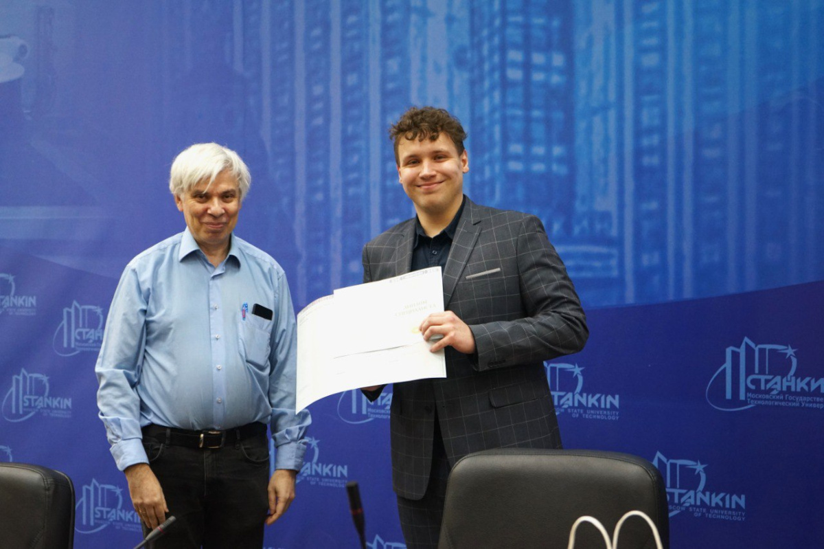 Инженеры, поздравляем с выпуском!  
