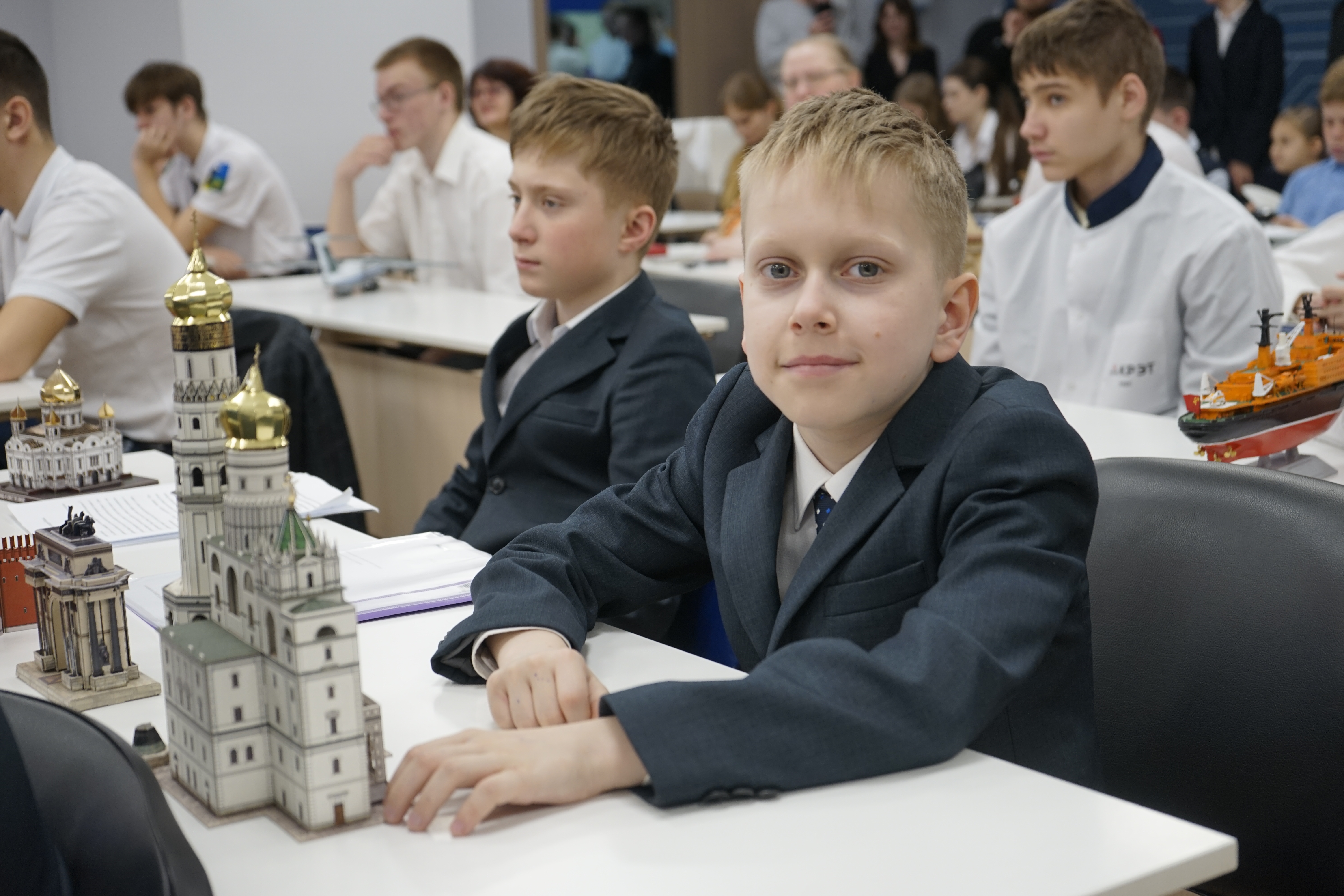 Сегодня СТАНКИН встретил юных техников из 16 регионов России