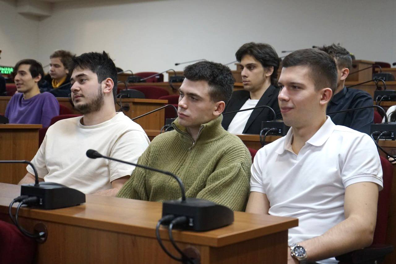 Встреча и.о. ректора СТАНКИНа со студентами: ответы на самые острые вопросы